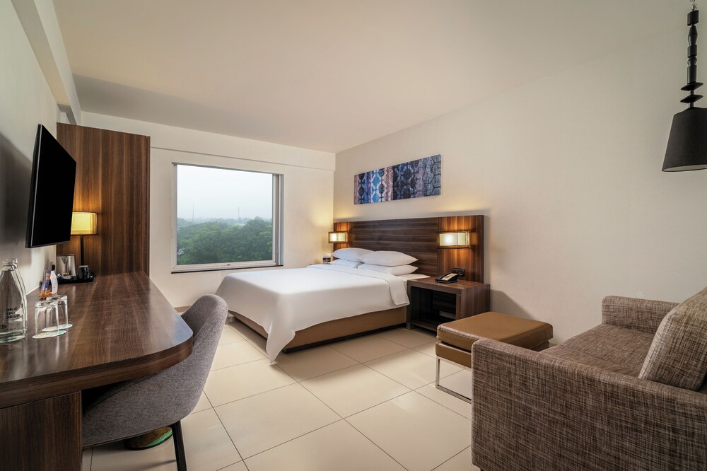 غرفة قياسية بسرير كينج، Jkr Resort Spa 2/4