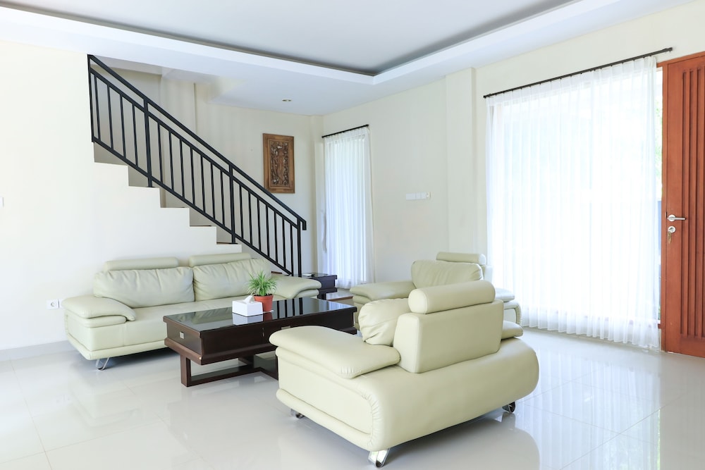 Royal Majesty Villas 43/71
