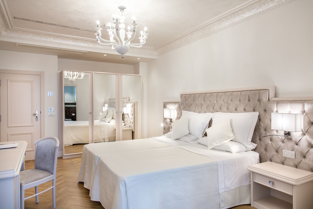 Hotel Aurelia 23/75