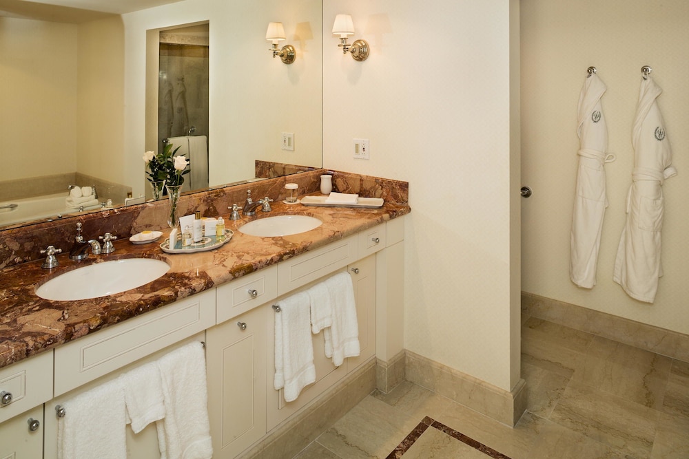 Williamsburg Inn - A Colonial Williamsburg Hotel 45/47