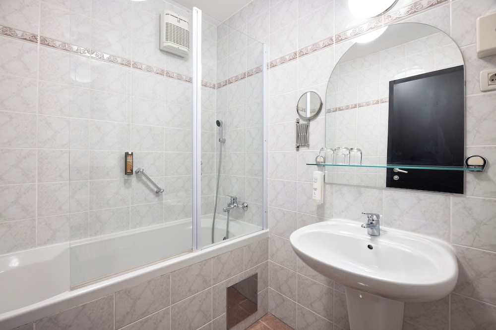 Hotel Kompas 47/48