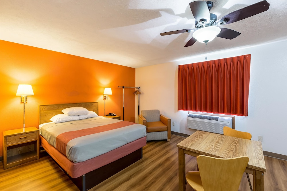 Motel6 Percival, IA 19/68