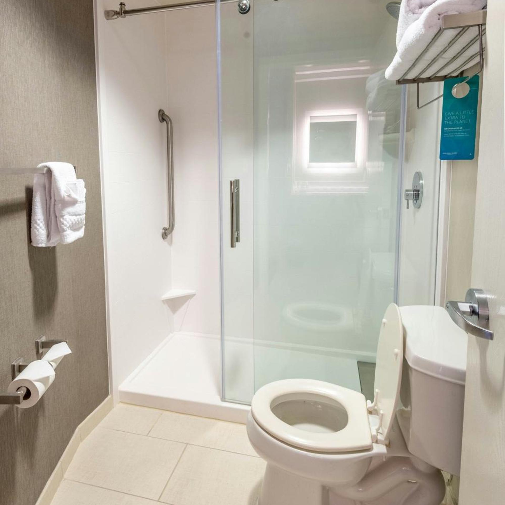 Renovated, Suite, King Bed, Sofa, Accessible