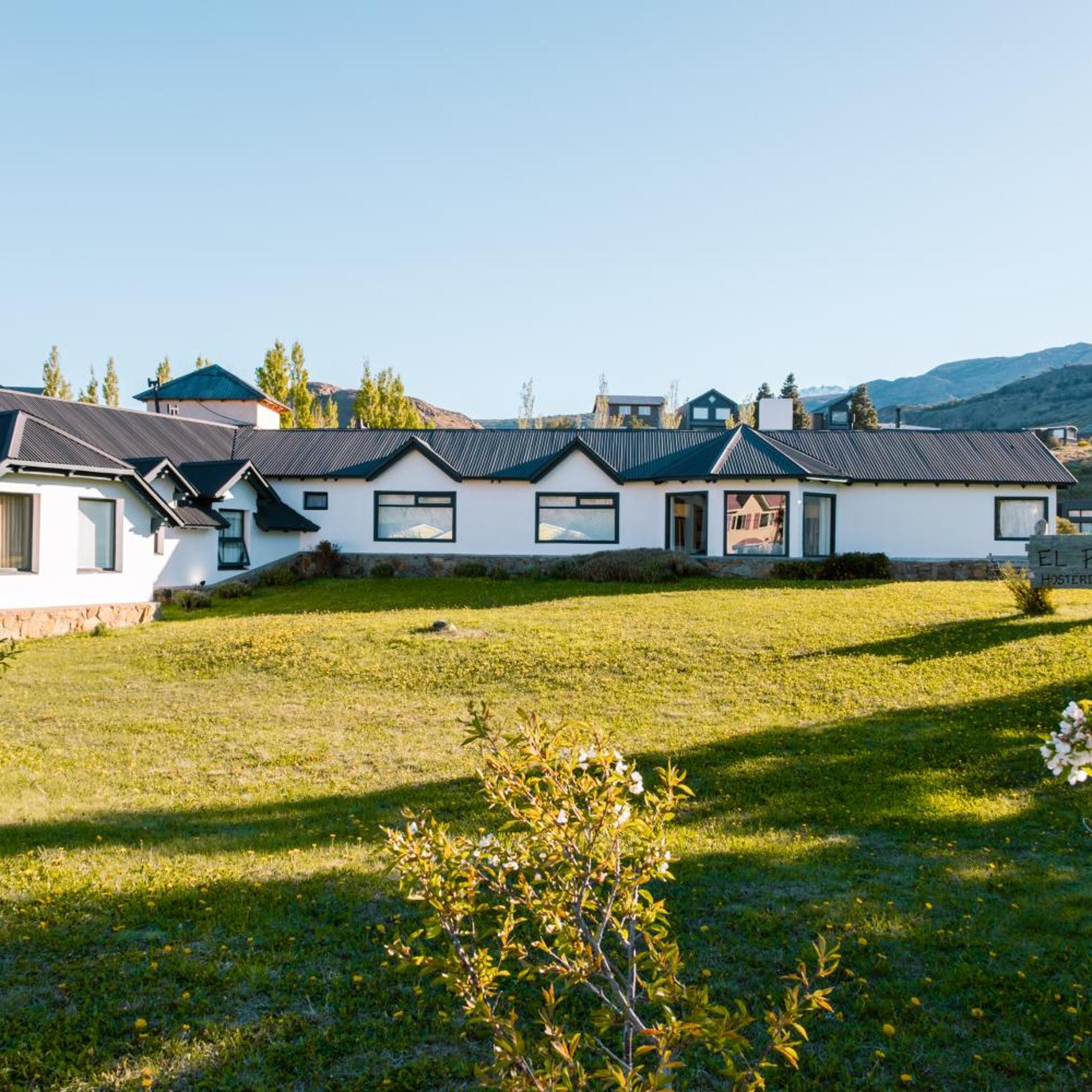 Hosteria El Puma 44/50