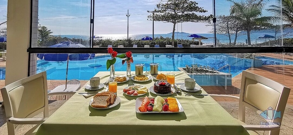 Ingleses Praia Hotel 45/50