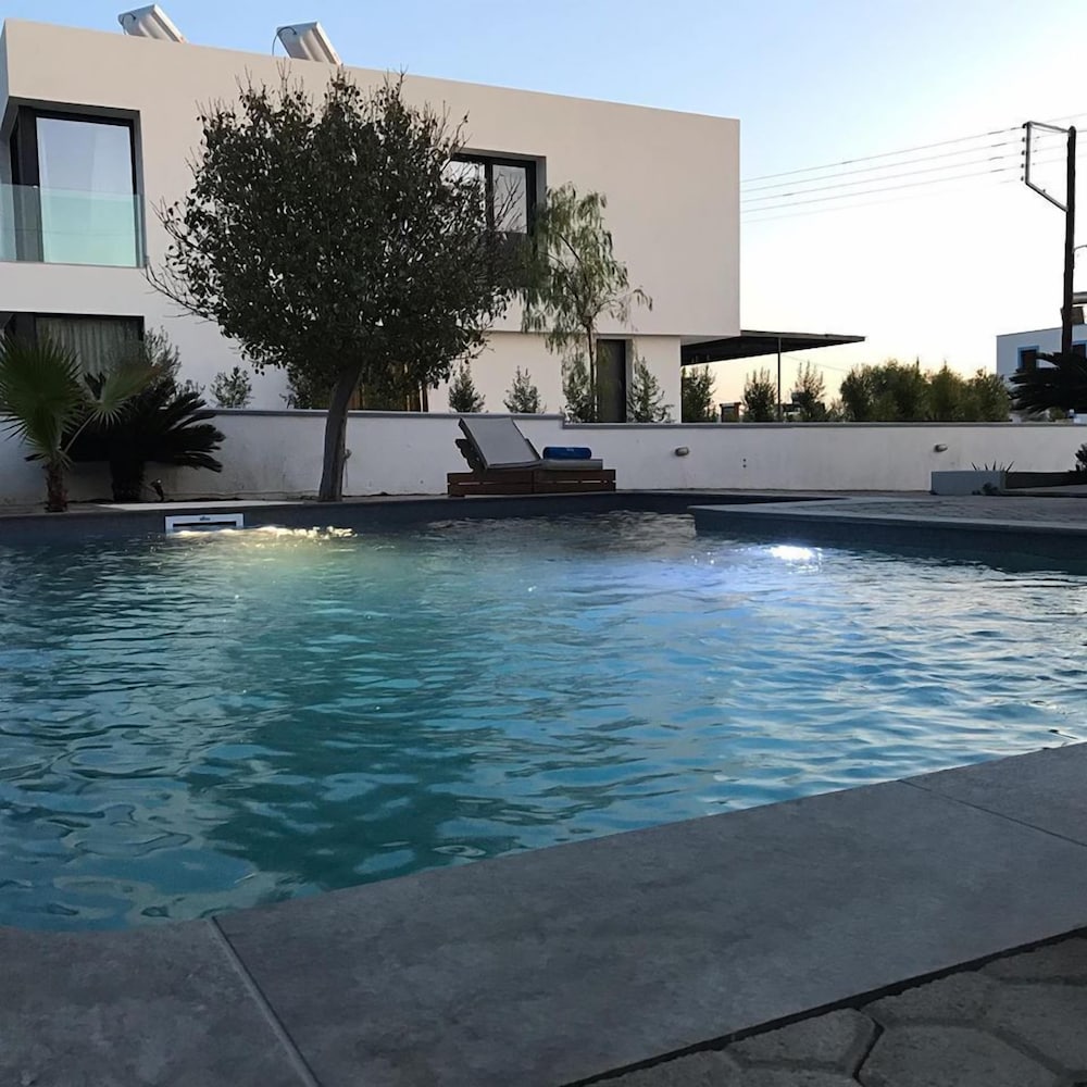 Villa Amor 36/47