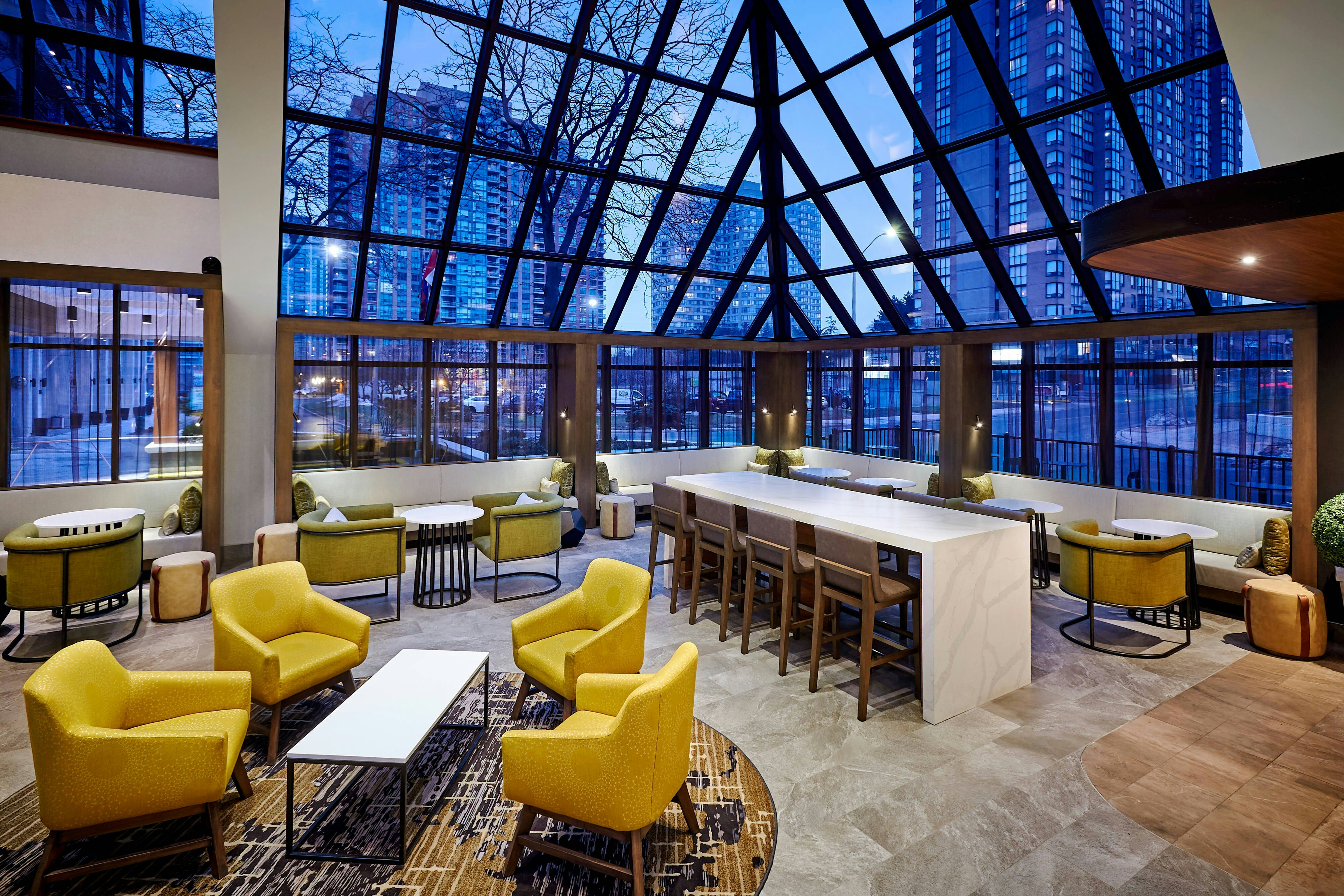 Delta Hotels By Marriott Toronto Mississauga 23/32