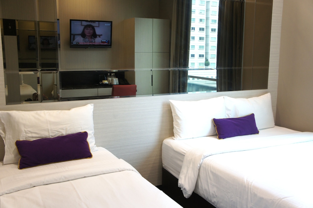 V Hotel Bencoolen 14/54
