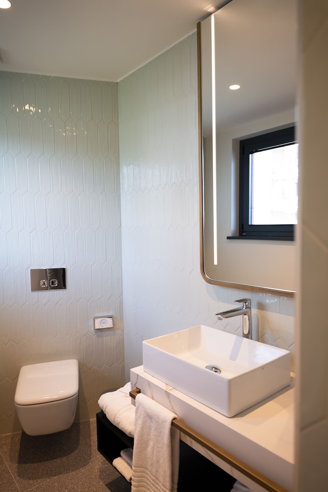 3T Boutique Hotel 58/59