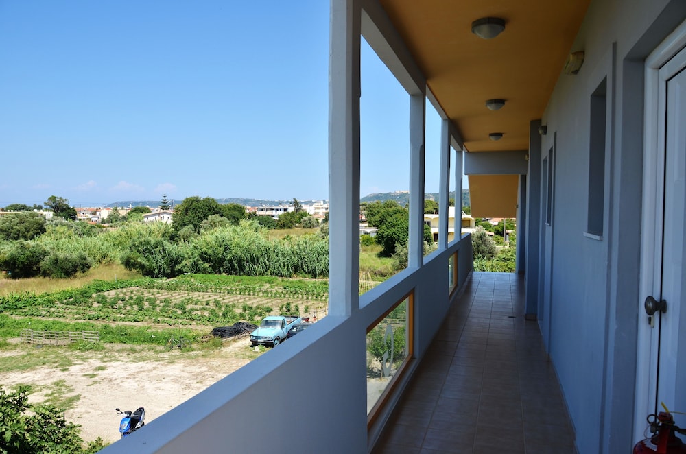Graziella Apartments 4/51