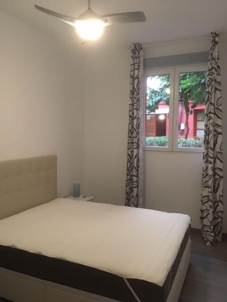 PIZARRO HOSTAL 11/50