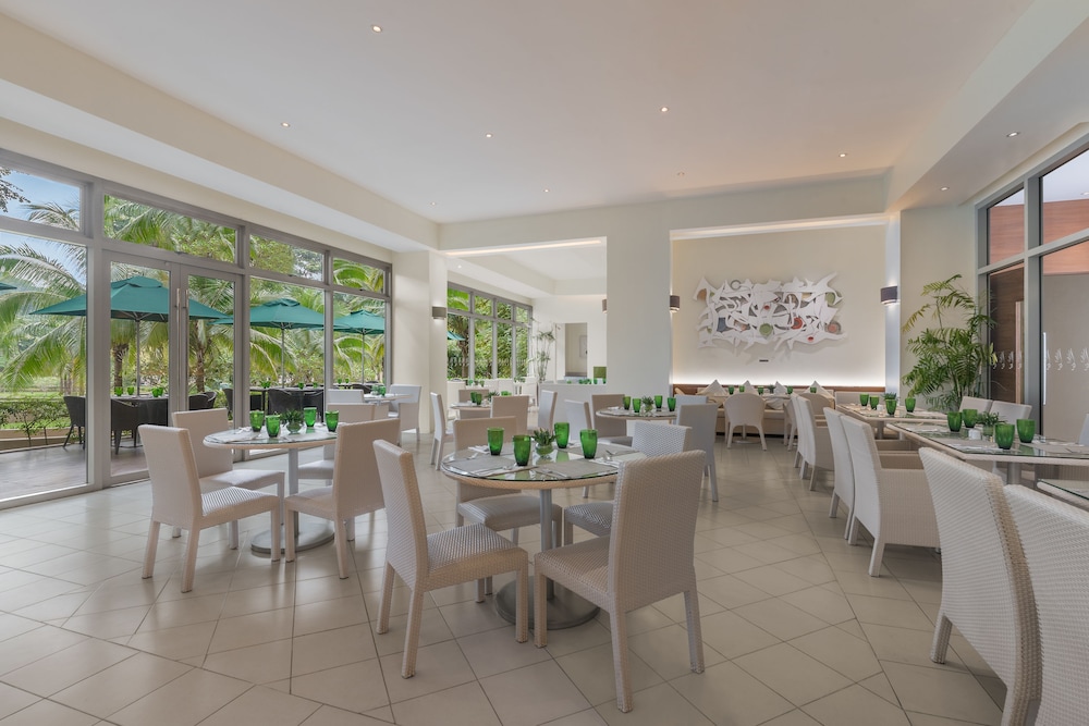 Pico Sands Hotel 29/38
