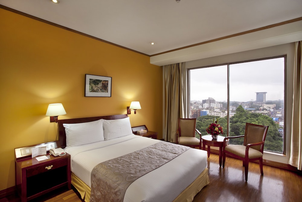 THE PENINSULA CHITTAGONG 12/60