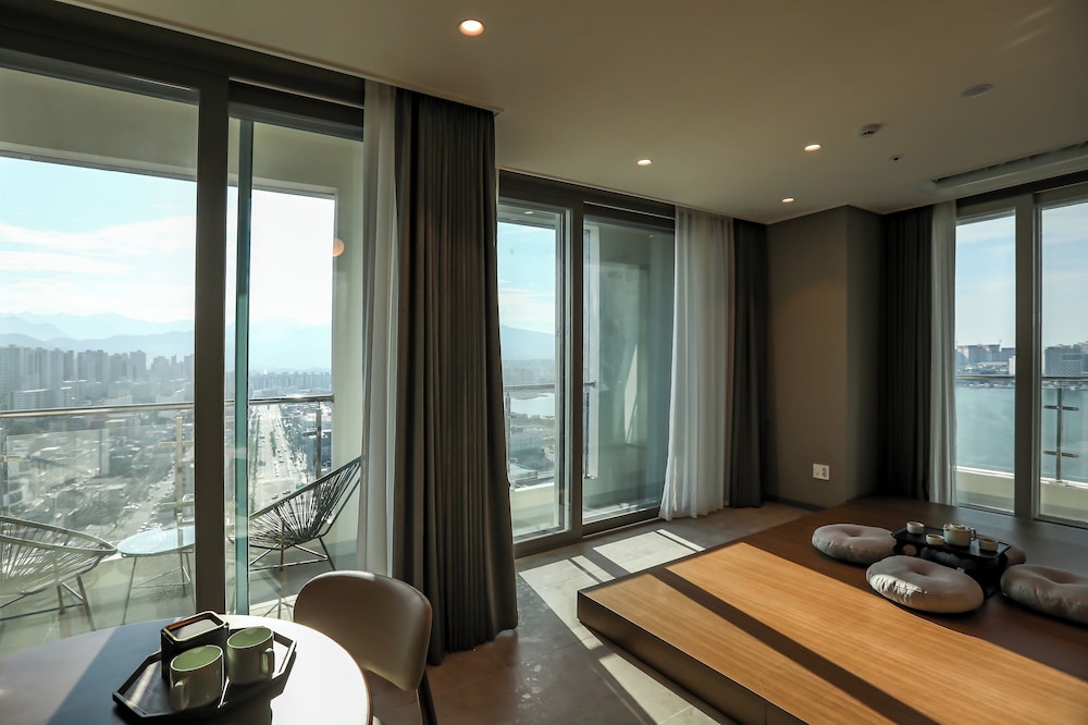 Hotel Around Sokcho 43/62