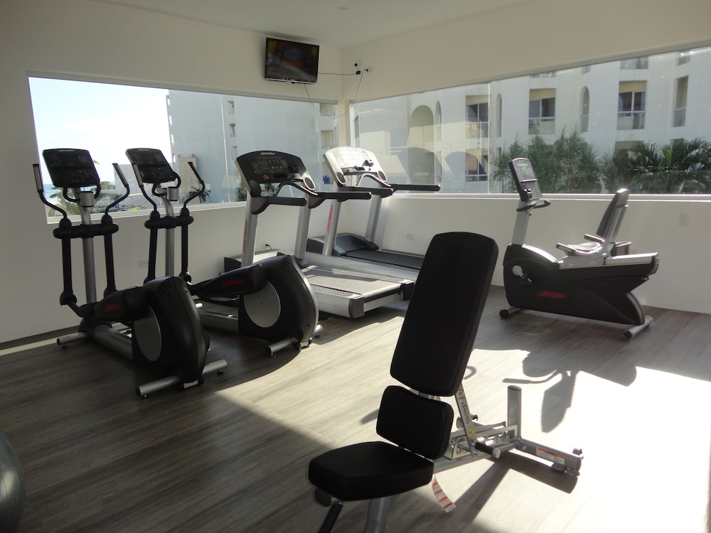 Aquamarina Beach Hotel Cancun 32/63