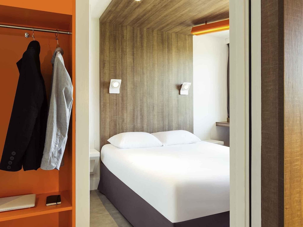Hotel Ibis Styles Niort Poitou Charentes 13/28