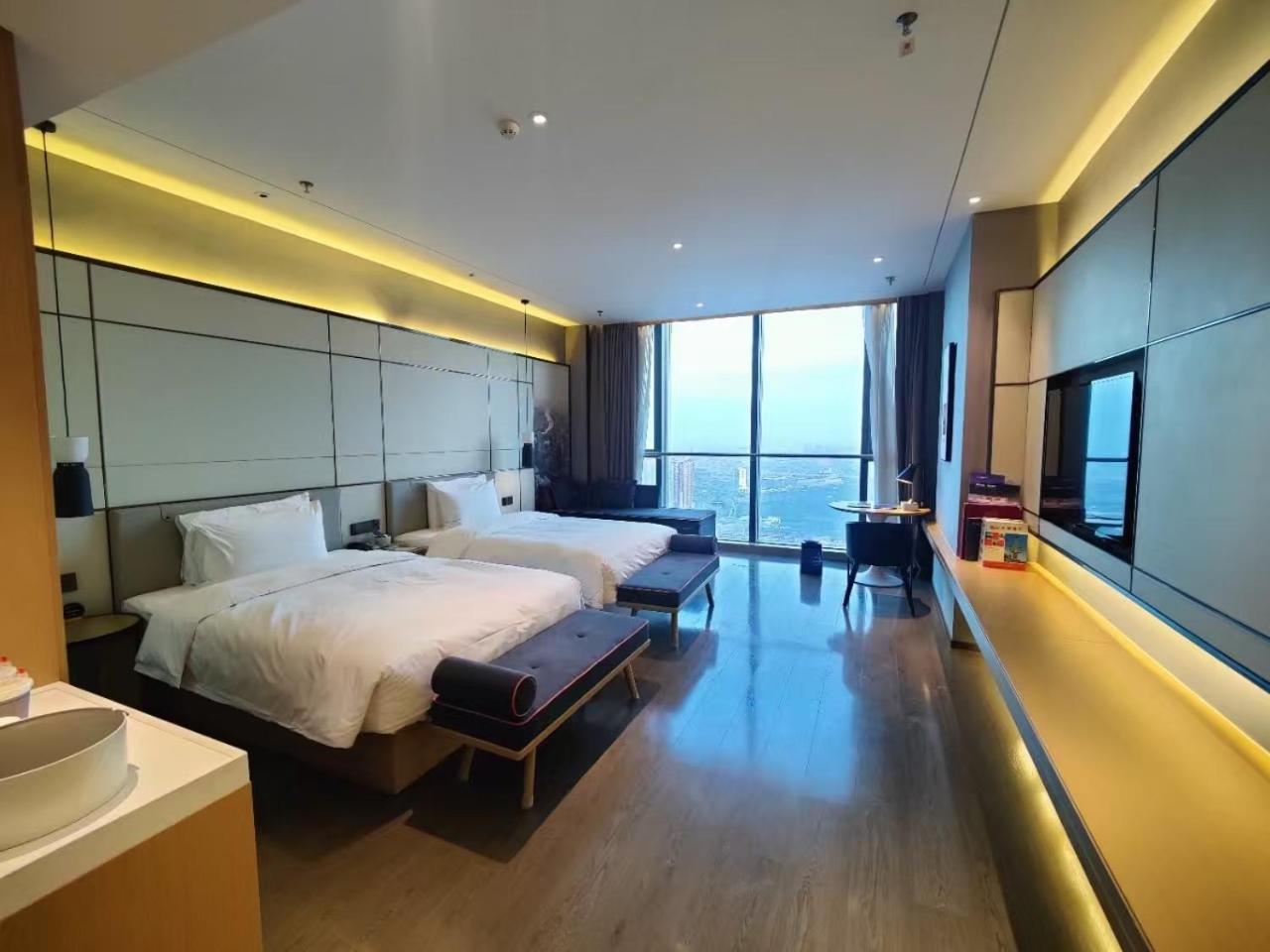 Atour Hotel (Huayi Square, Zhongshan Old Town) 14/60