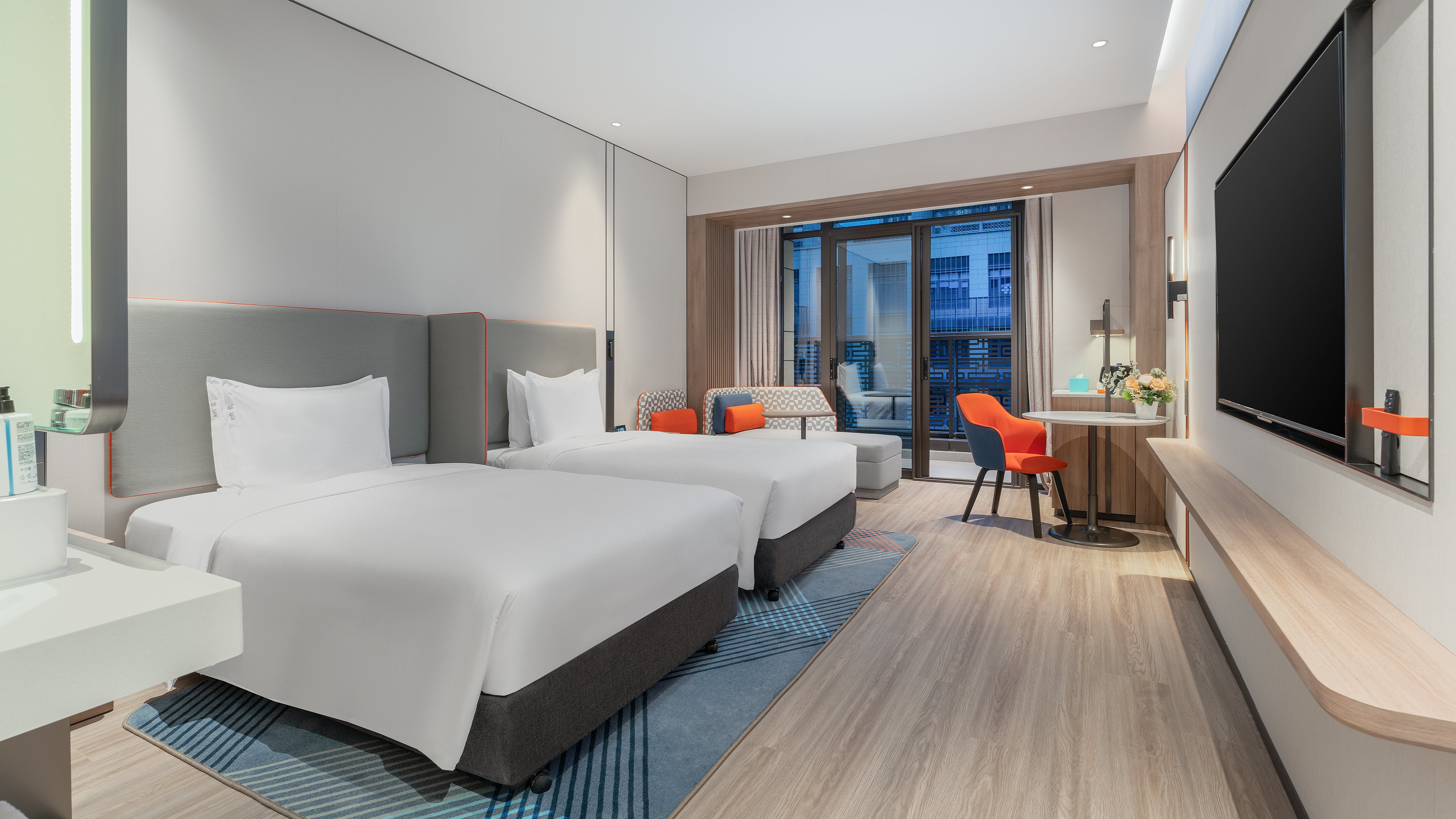 Hollywood, Standard, Twin Beds