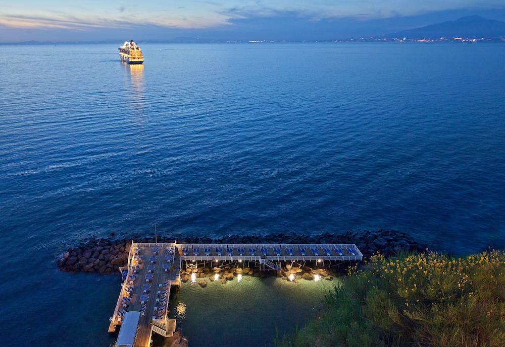 Grand Hotel Riviera 45/50