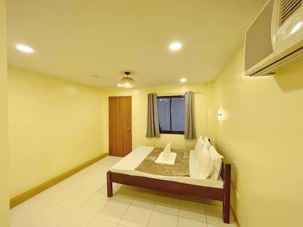 Zuric Pension Coron 20/54