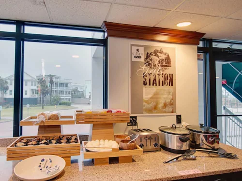 Seaside Inn Oceanfront 30/31