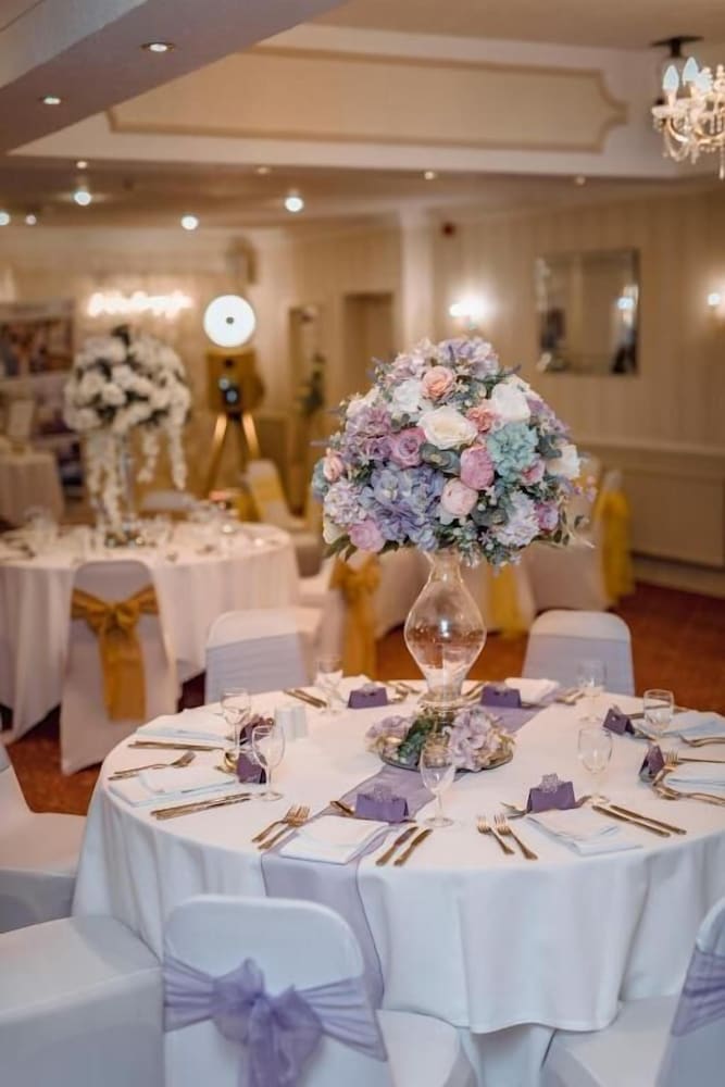 Ashburnham Hotel 31/50