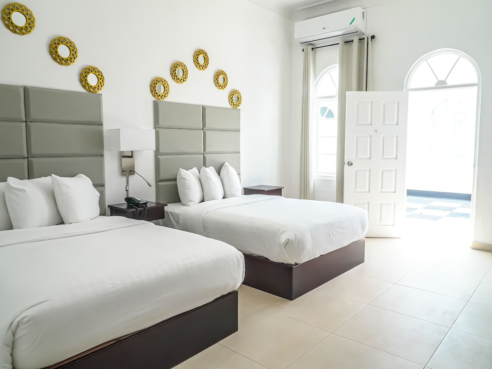 Jamaica Palace Hotel 26/66