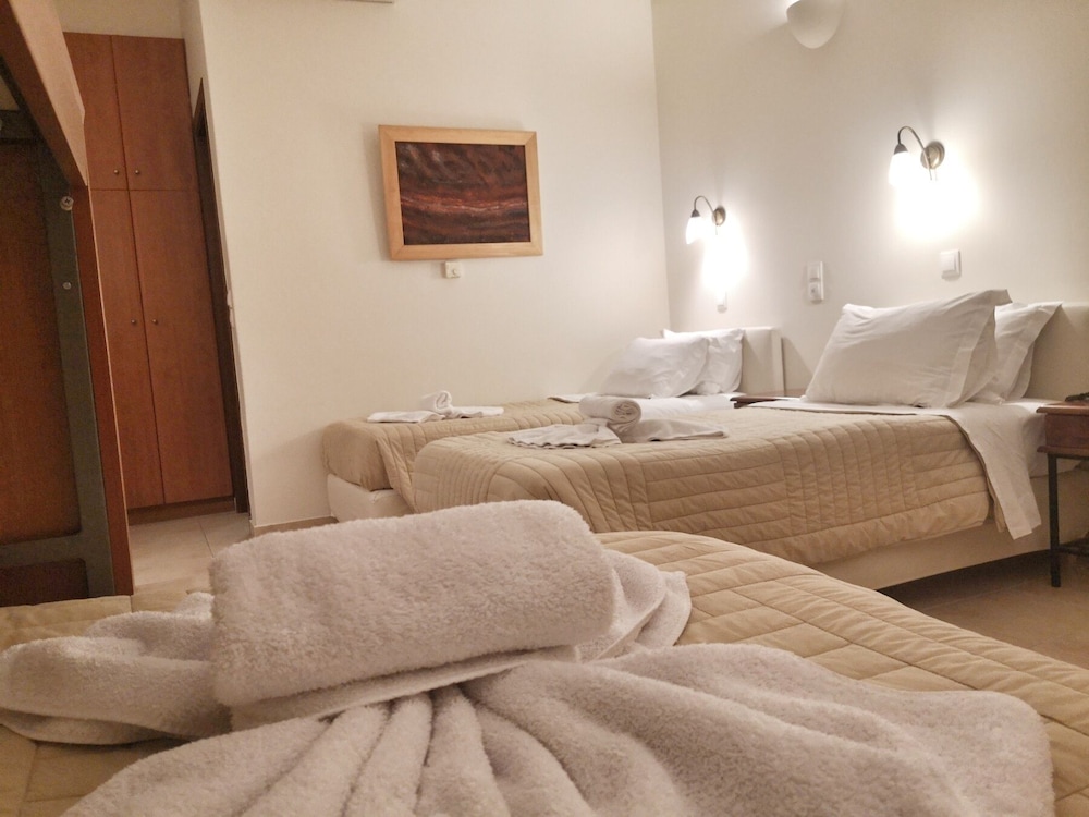 Amerisa Suites 44/85