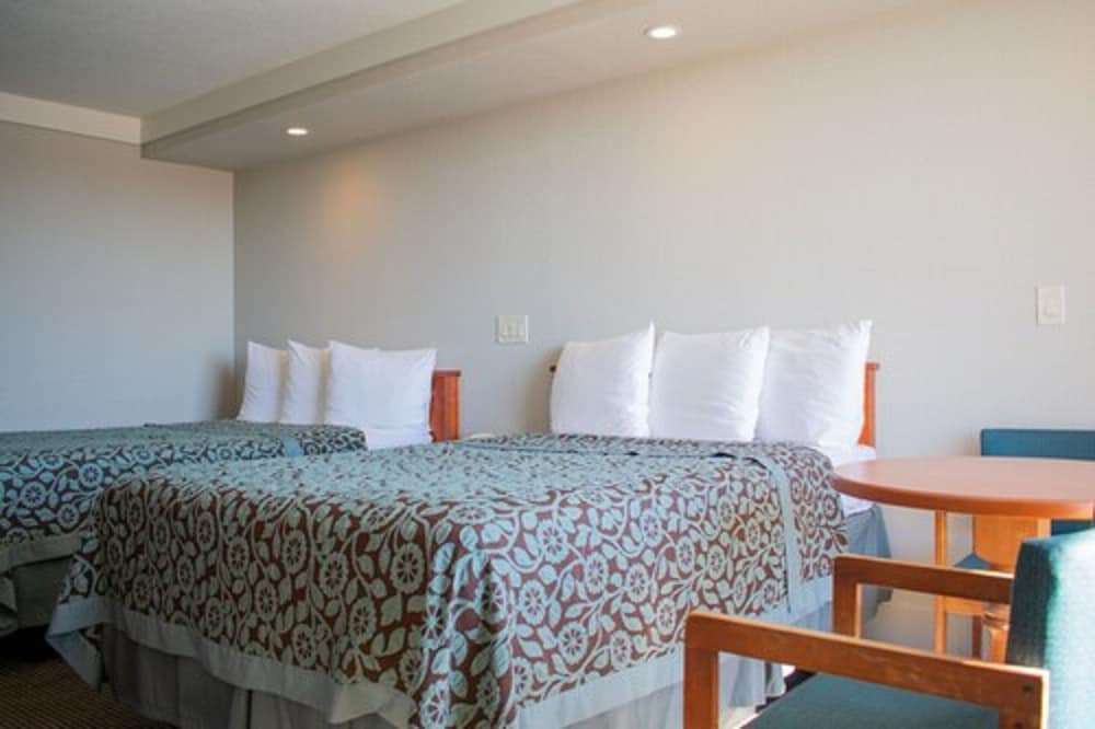Days Inn By Wyndham Hillsboro Tx 17/37