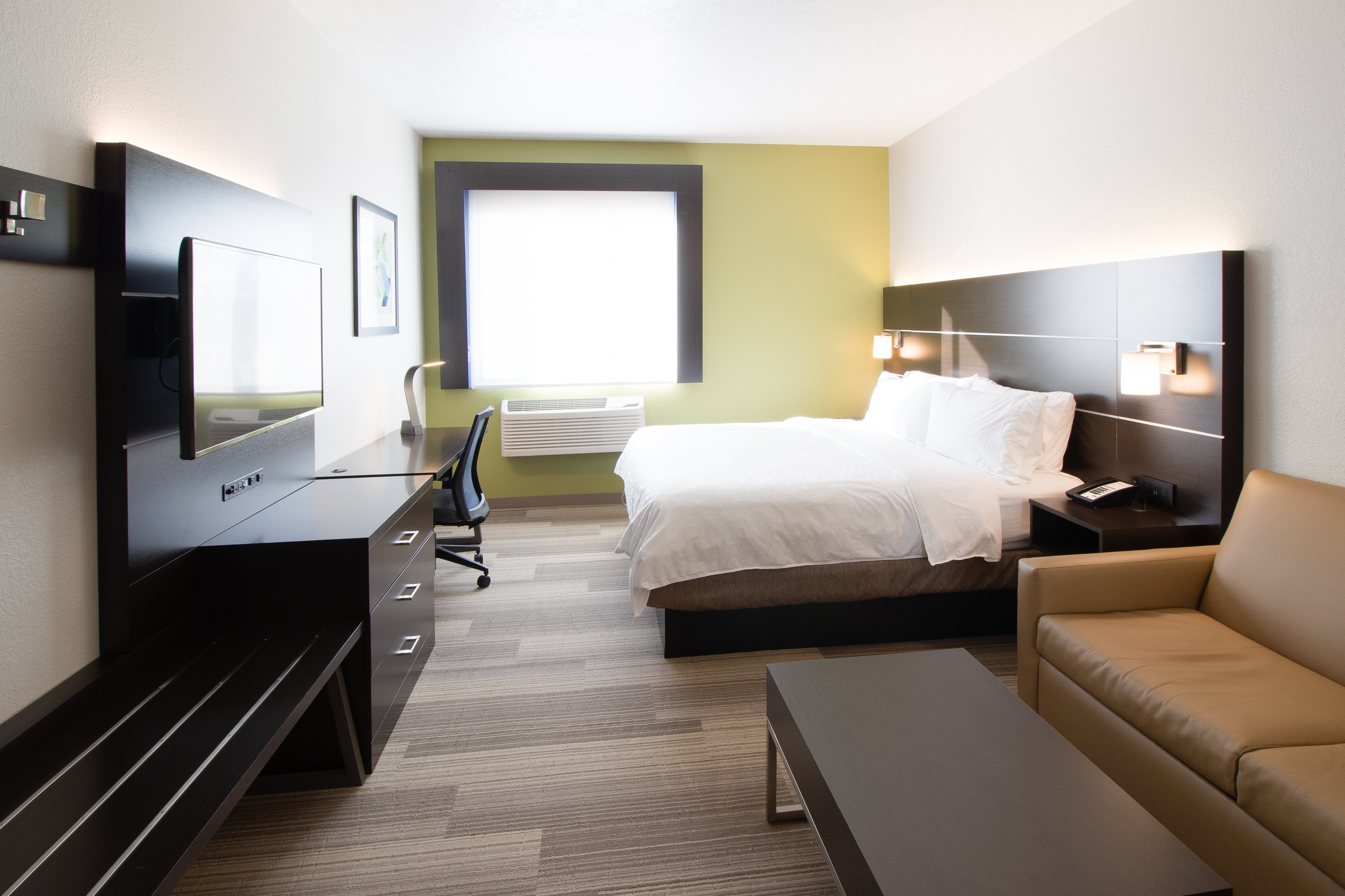 جناح استوديو بسرير كينج، Holiday Inn Express Hotel And Suites Worthington 2/4