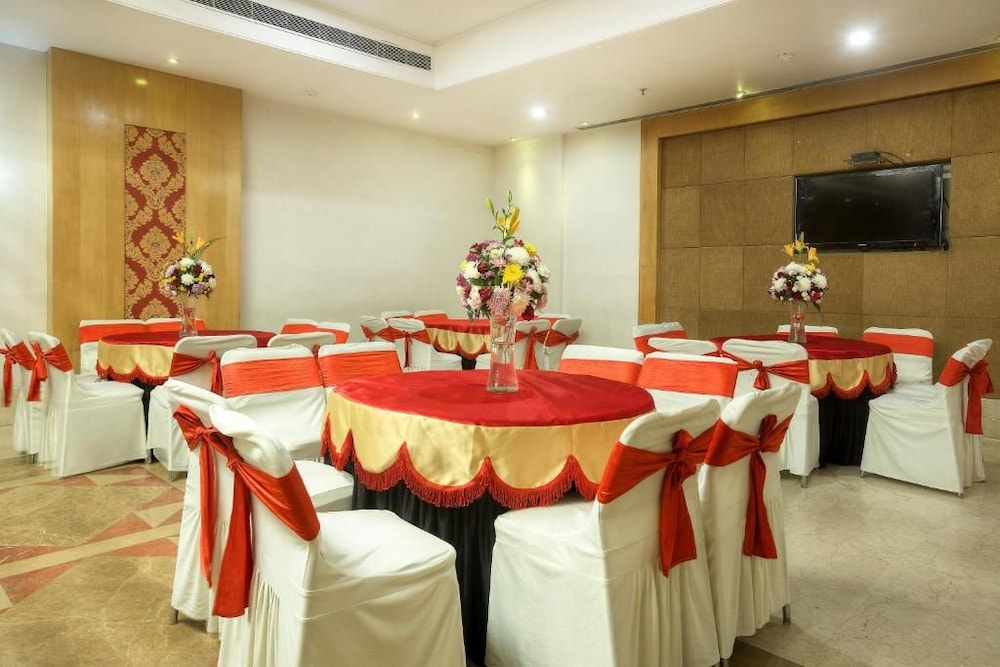 Hotel Western Court Panchkula 37/50