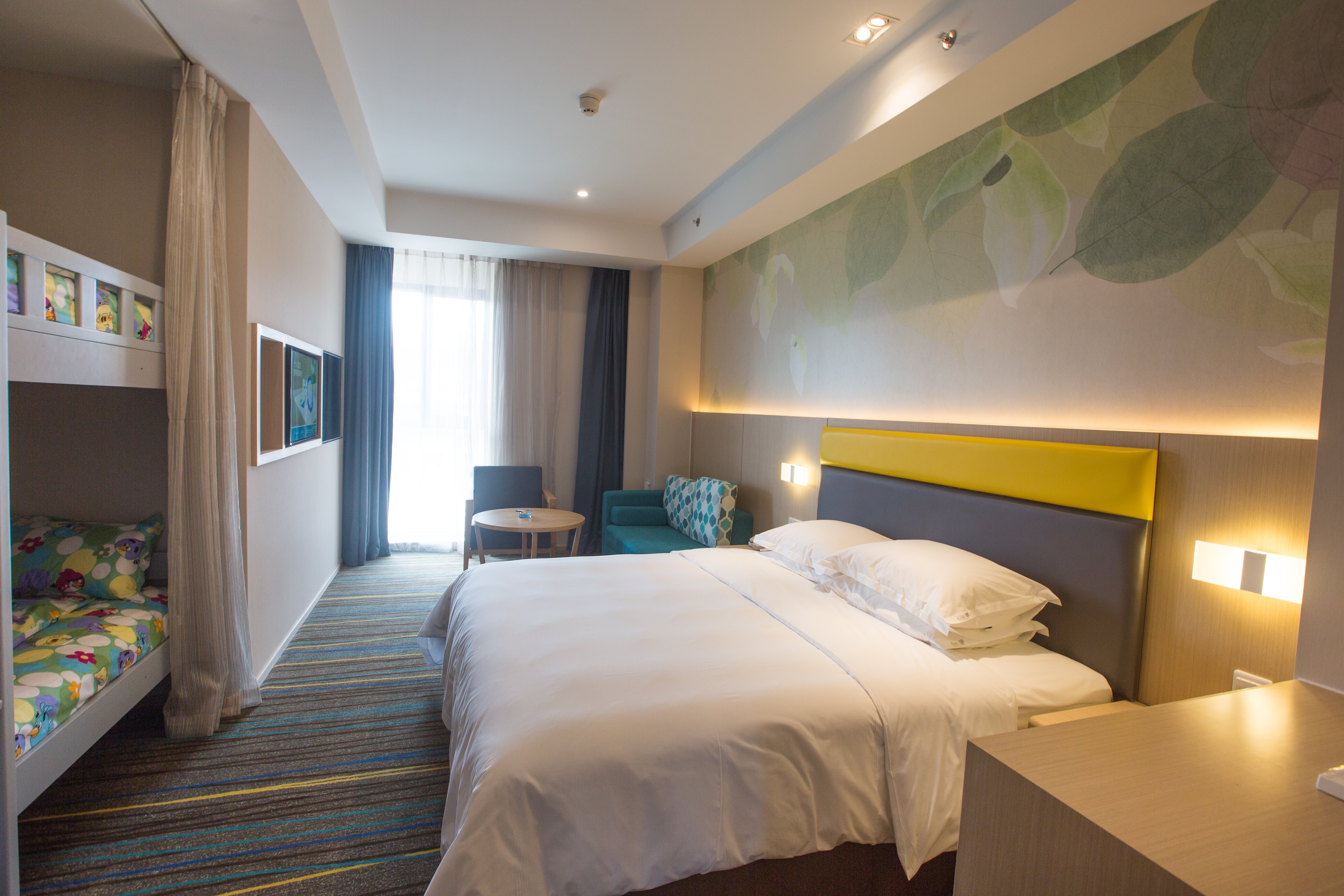 HOLIDAY INN EXPRESS EMEI MOUNTAIN 28/69