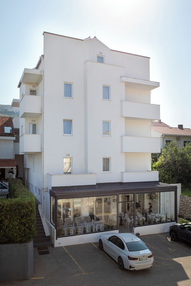 Intermezzo 59/66