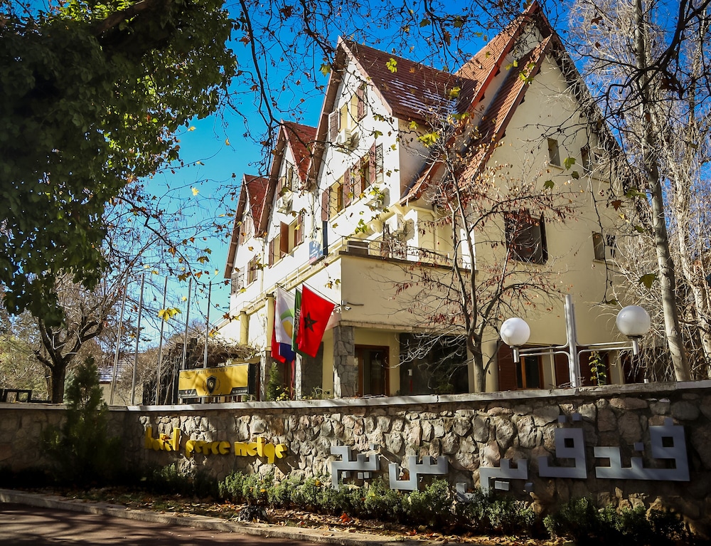 HOTEL PERCE NEIGE 2/22