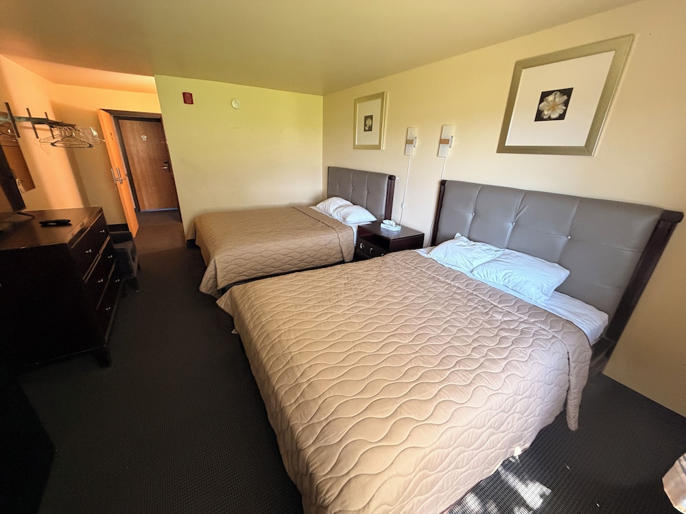 East Grand Inn Grand Forks ND I 29 22/64