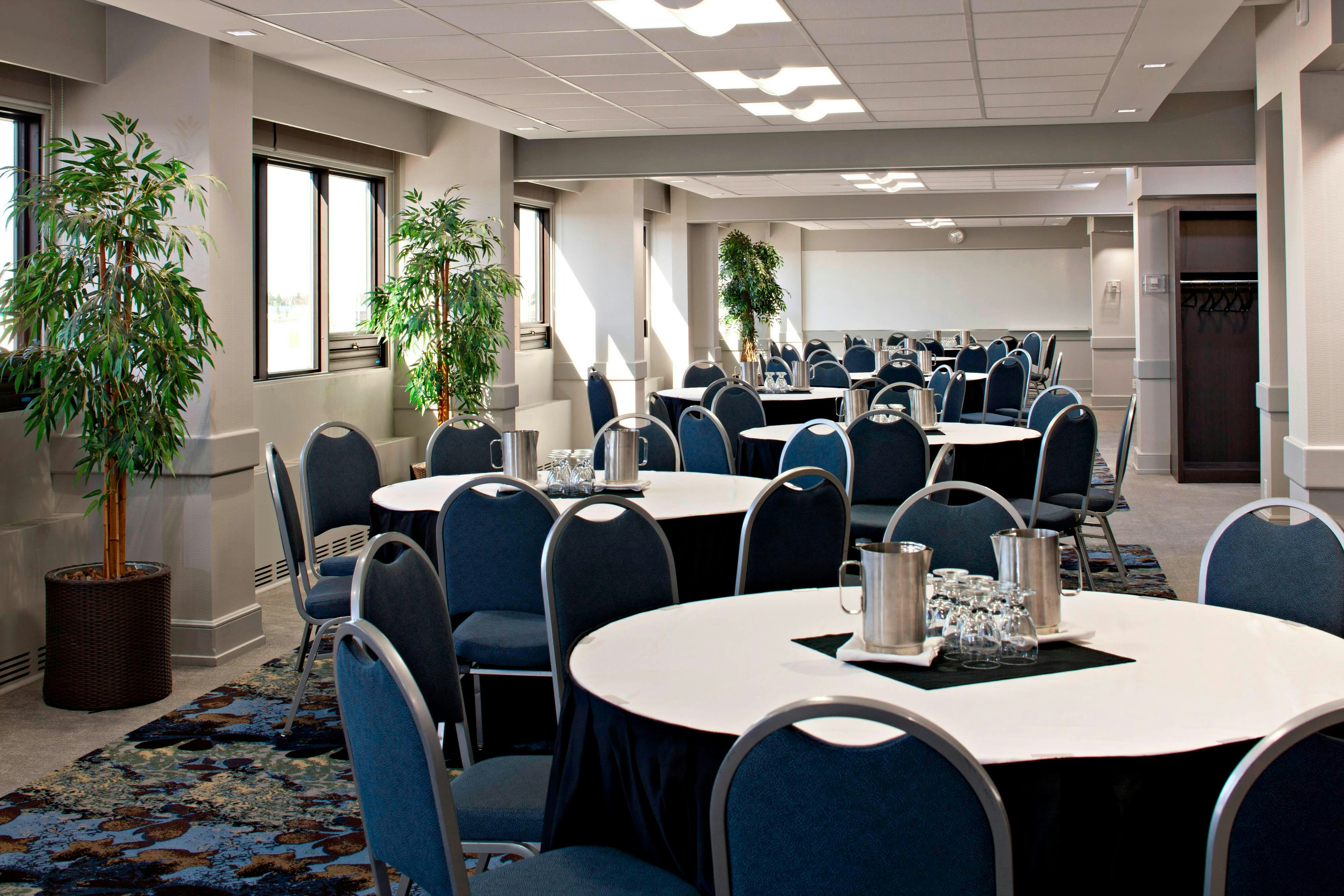 Delta Hotels by Marriott Edmonton South Conference Centre 15/22