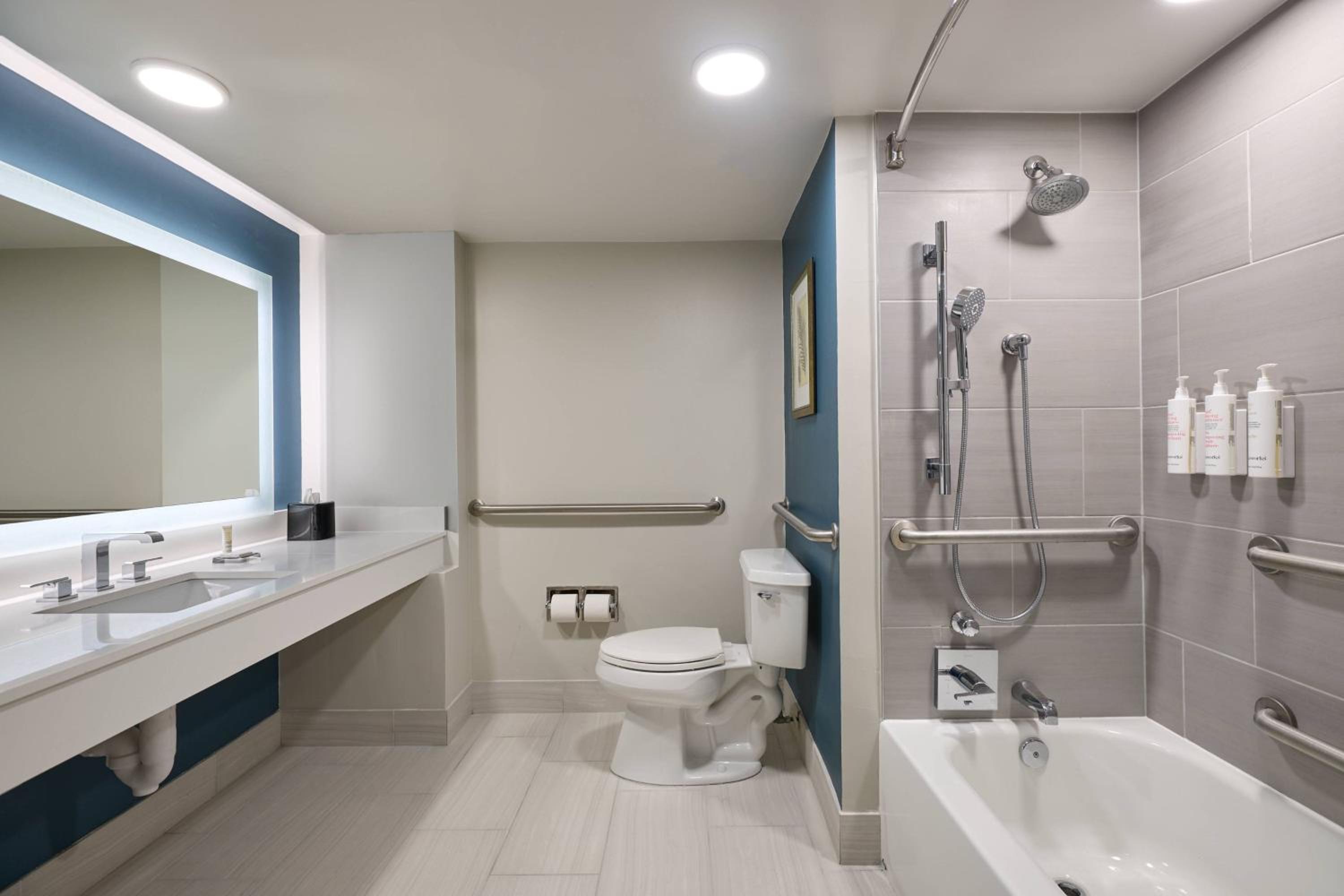 Guest Room, 2 Queen Beds, Water Front, Balcony، Marriott Sanibel Harbour Resort And Spa 3/4
