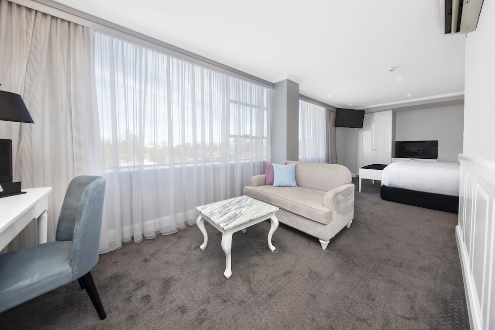 Canberra Rex Hotel 39/67