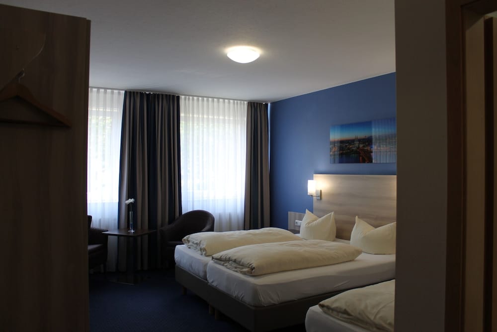 Hotel Am Freischuetz 14/50