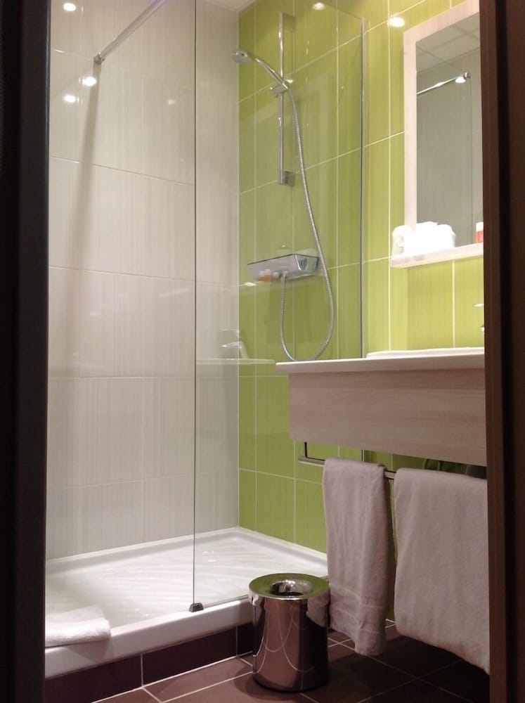 Hotel the Originals Des Lys Dreux 44/47