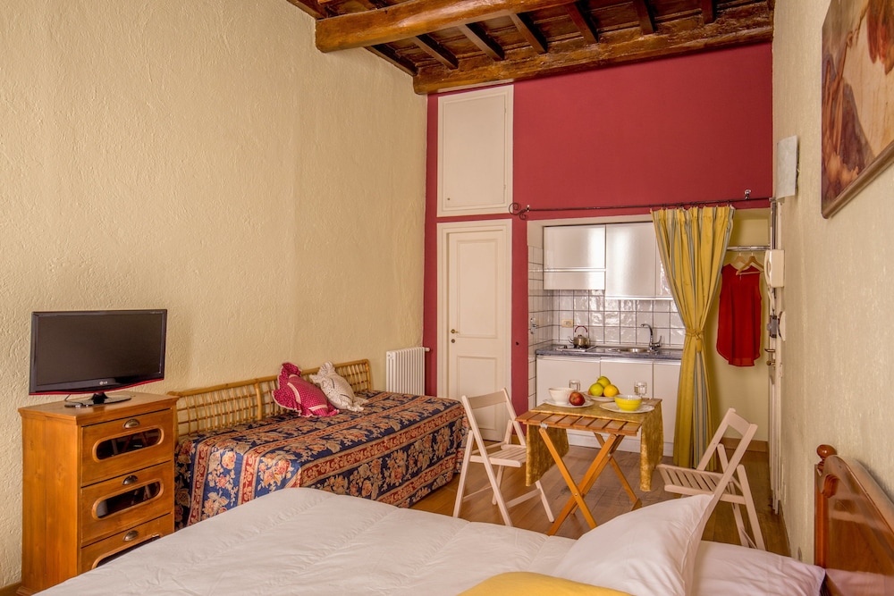 Bollo Wr Apartments 64/72