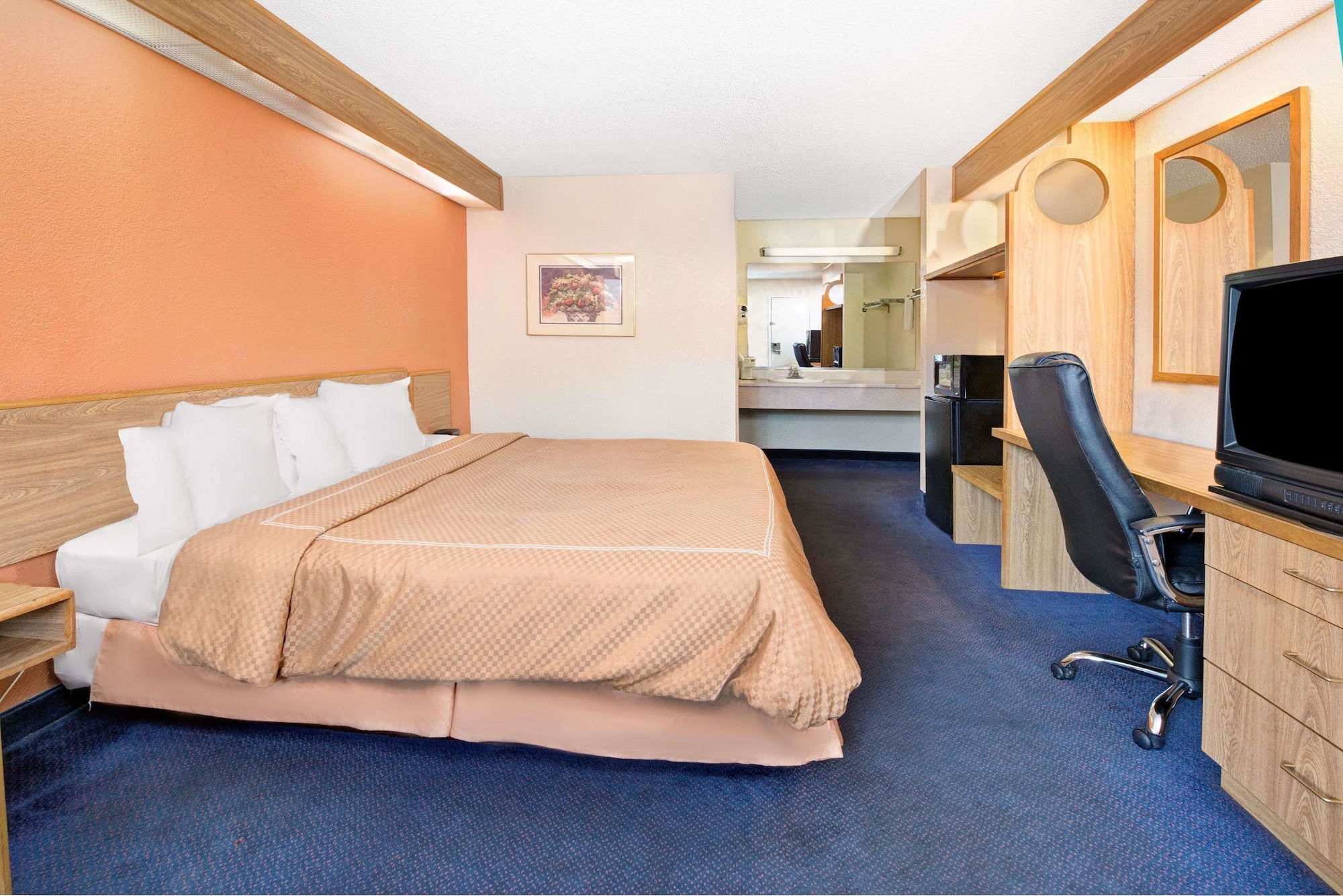 STANDARD, KING BED