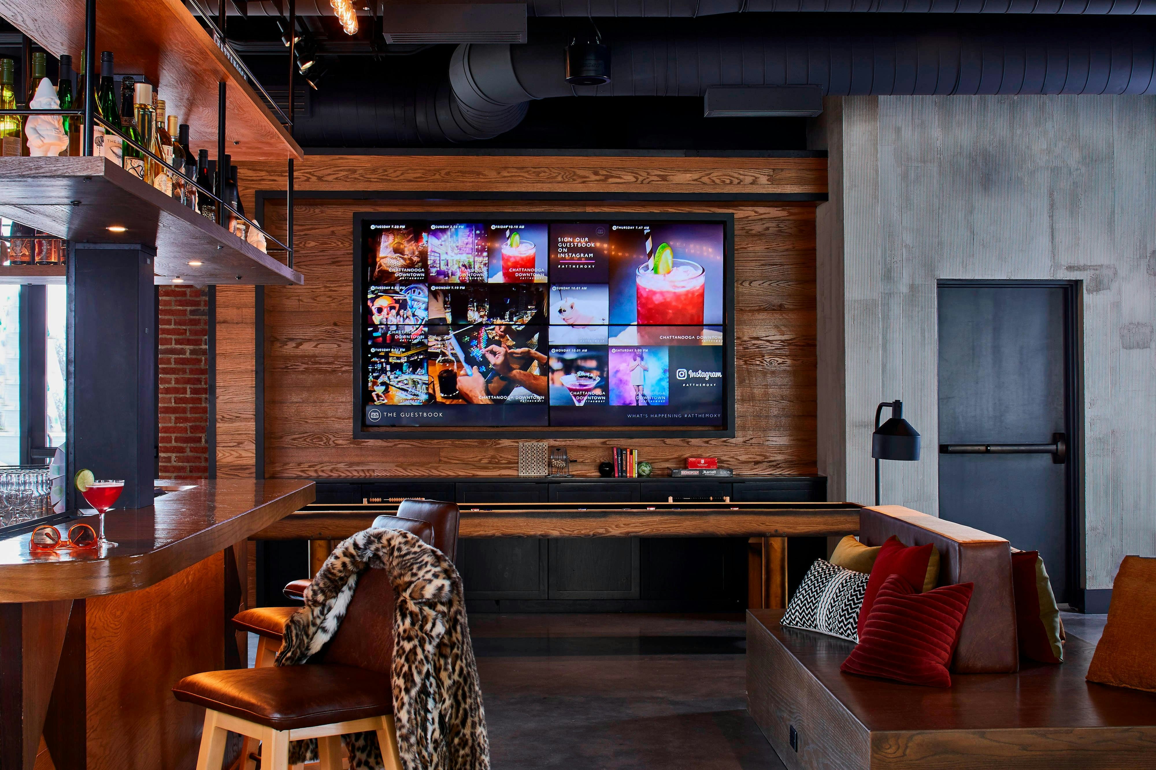 Moxy Chattanooga Downtown 45/60