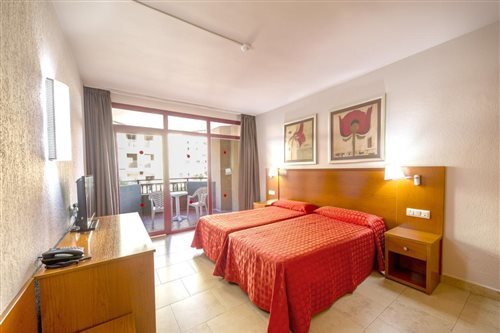Room, Single, Double or Twin Bed