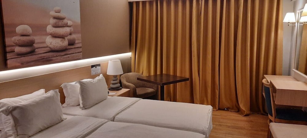 Coral Hotel 31/50
