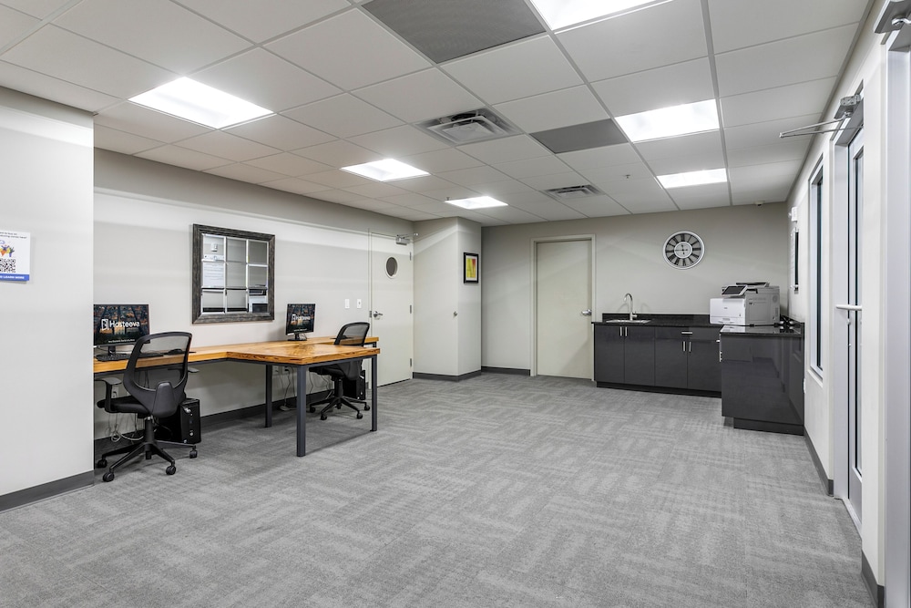 Elegant condos in New Orleans image