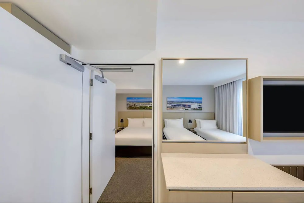 Travelodge Hotel Sydney Airport 16/28