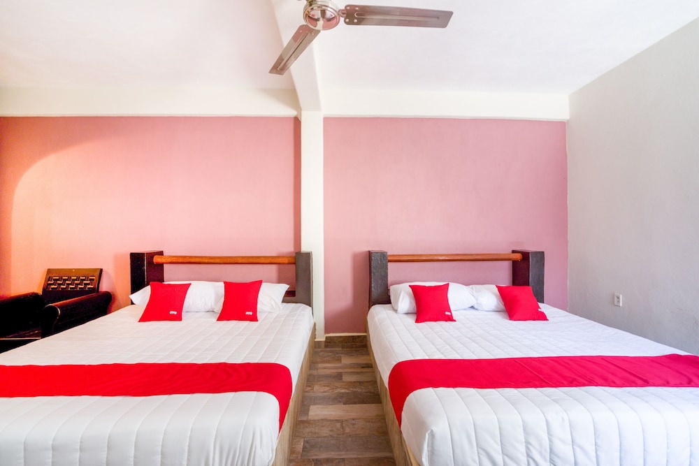 OYO Hotel Posada Lys Zihuatanejo 14/35