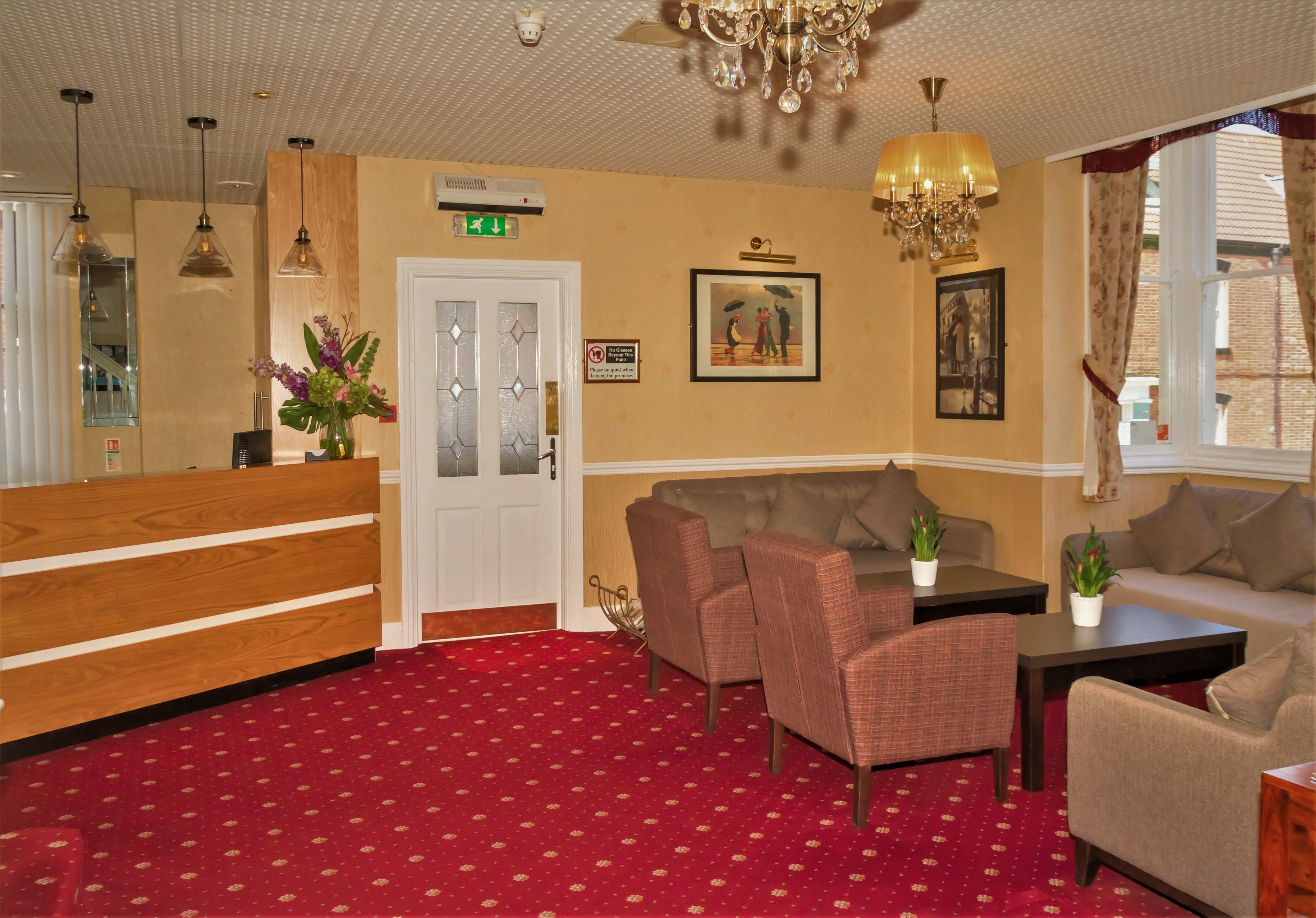 The Kingston Theatre Hotel 7/52