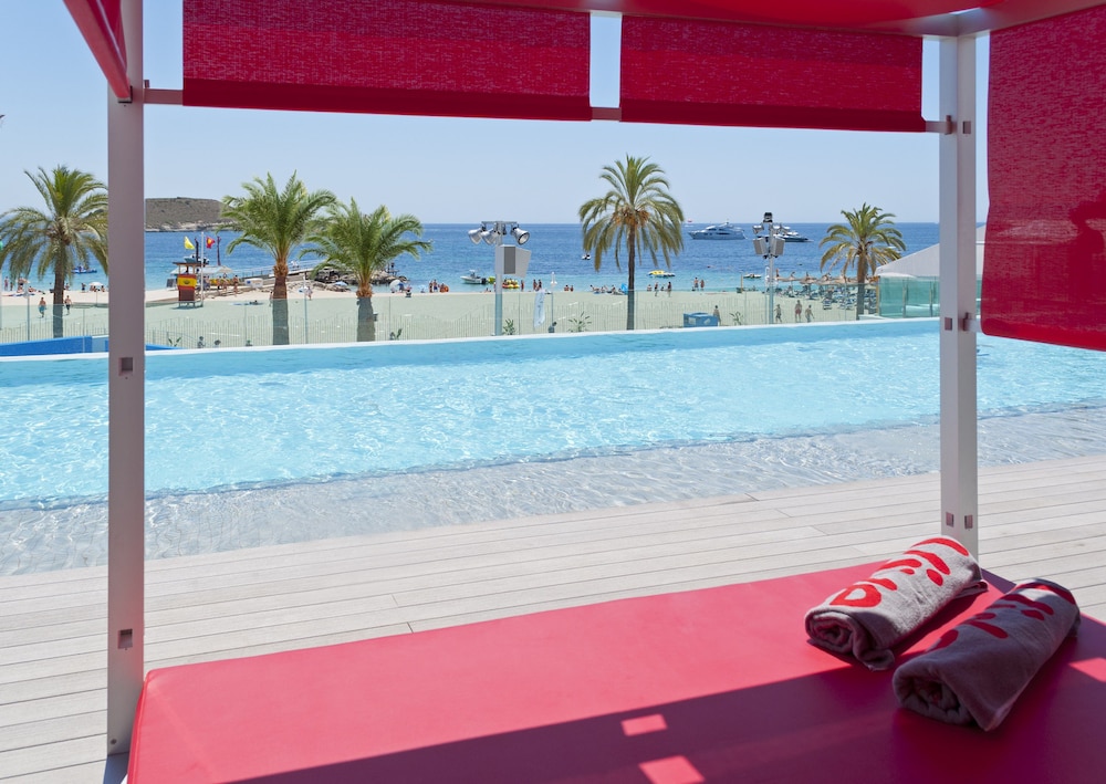 Innside by Melia Wave Calvia 16/76